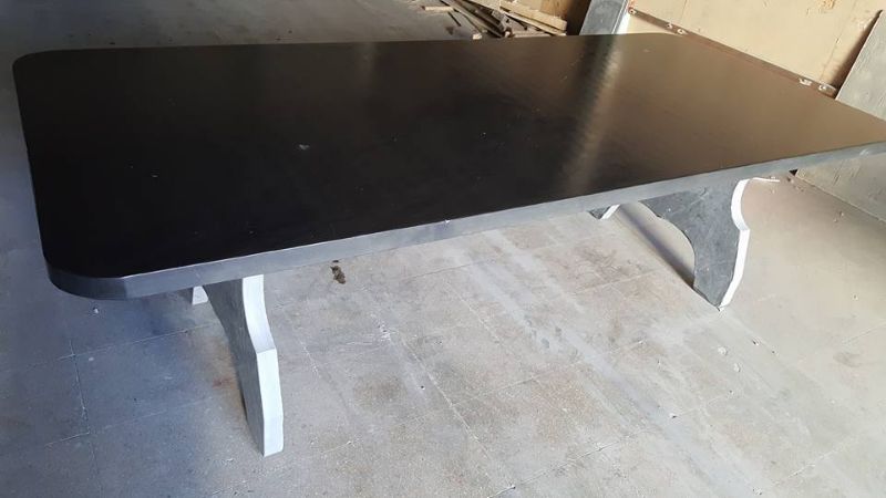 Mesa de pizarra negra 2