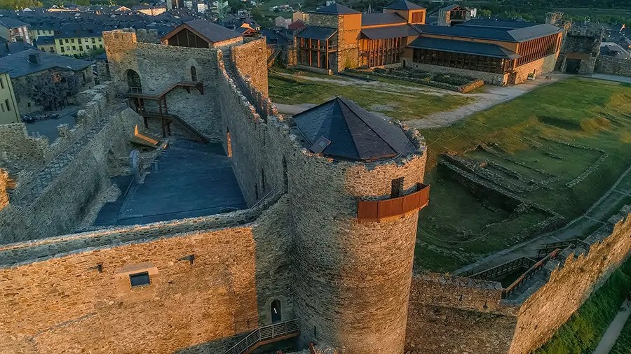 Inauguracin del Castillo Viejo de Ponferrada