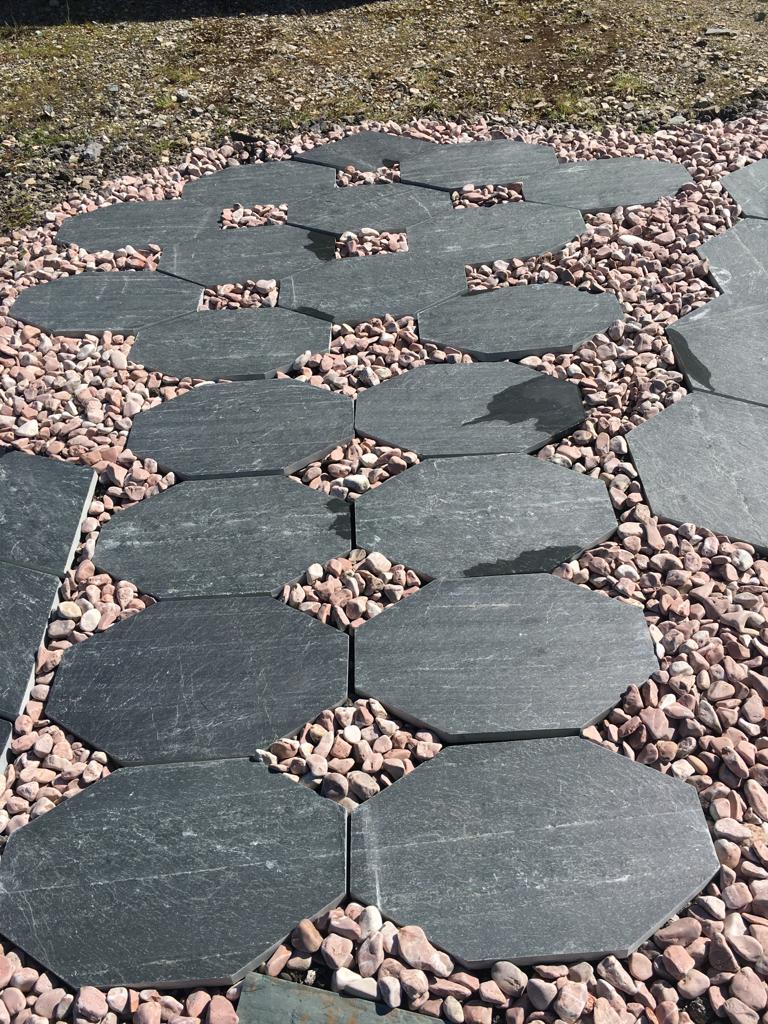 'Xemil' slate octogonal format
