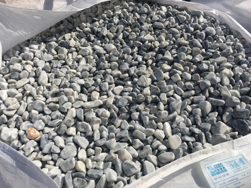 Rounded grey gravel